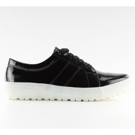 Ženske natikače na crnim potplatima crna