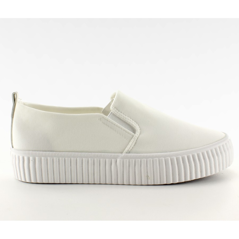 Klizajte na visokom rebrastom potplatu bijela