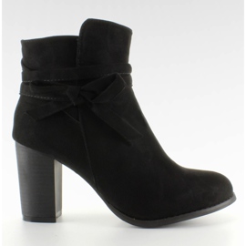 Čizme na gležnju s crnim lukom crna