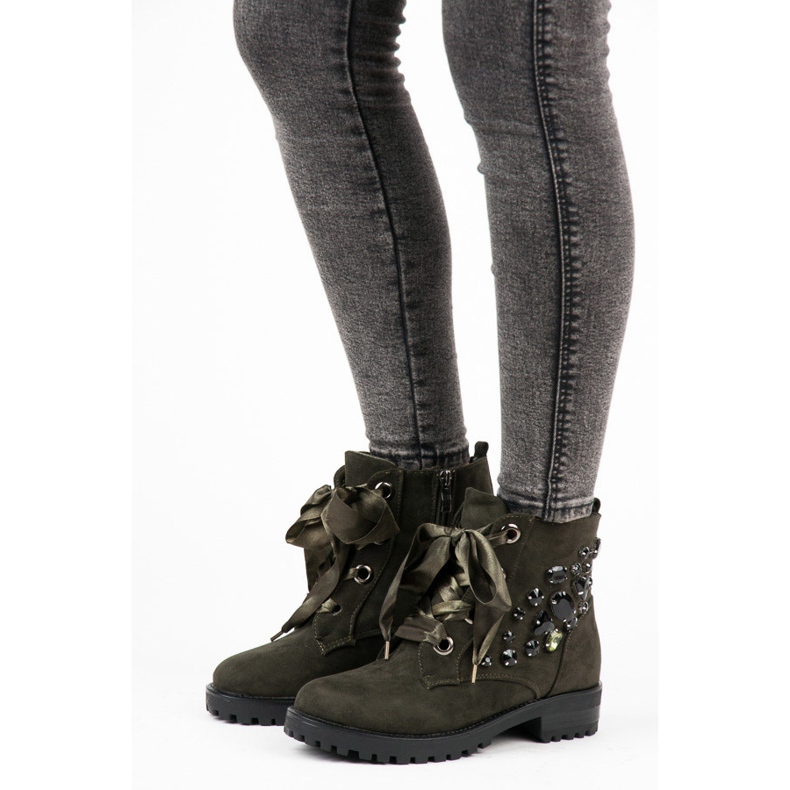 Vices Radnici vezani vrpcom zelena