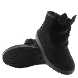 Crna emusija sa ušima B198 crna