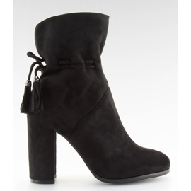 Crne čizme sa širokim potpeticama 1318 crne crna