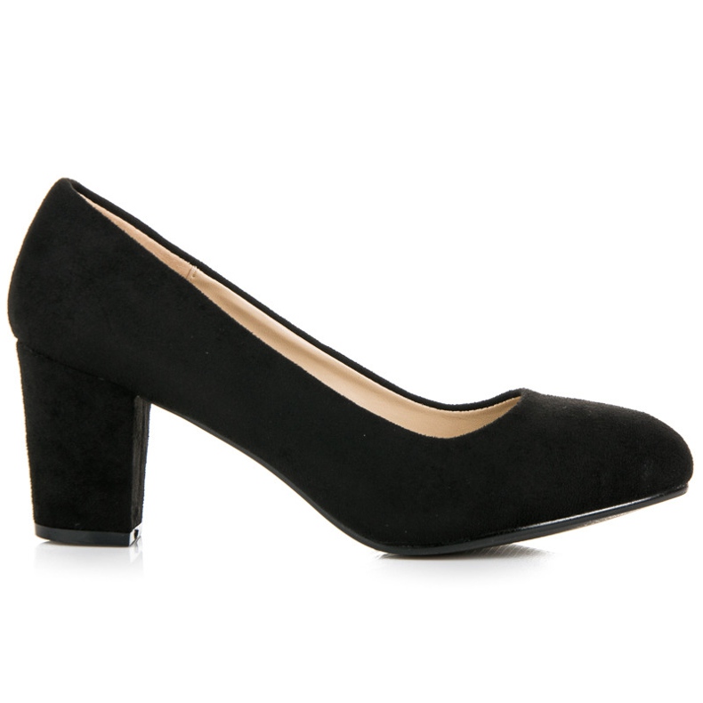 Poslovne pumpe na postu crno