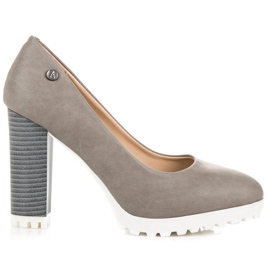 Vices Pumpe na platformi siva