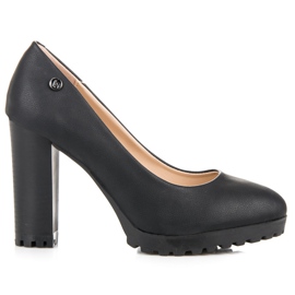 Vices Pumpe na platformi crna