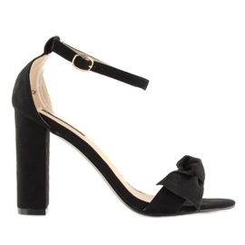 Crne sandale na visoku petu 118-11 crne crna