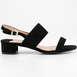 Fama Sandale s niskom potpeticom crna