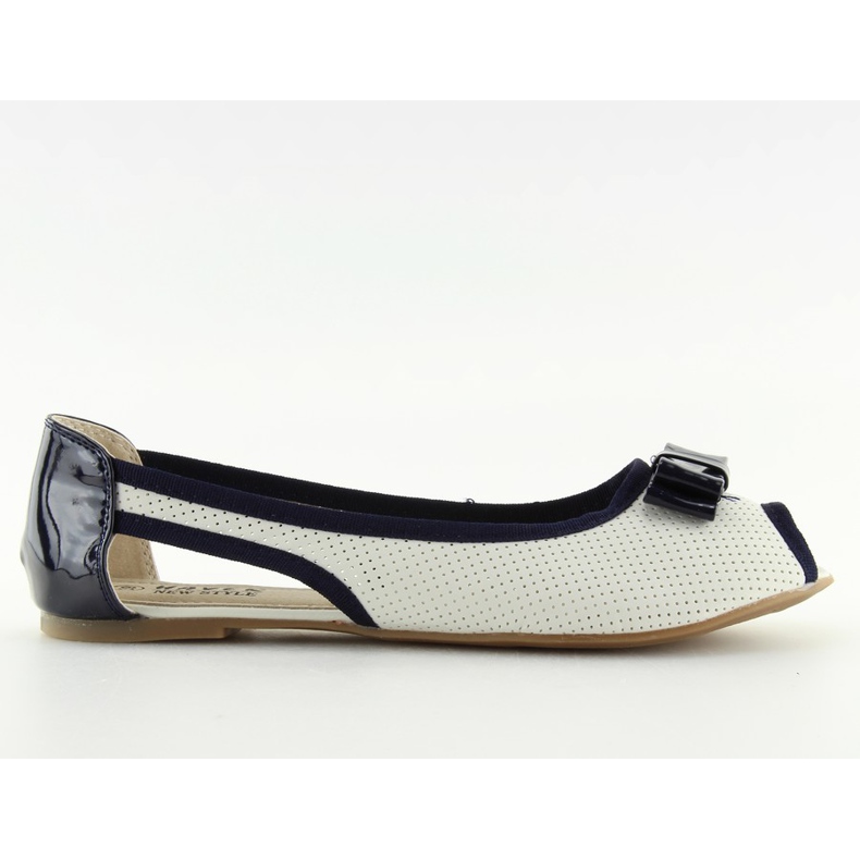Bijele balerinke s otvorenim prstima D314 BIJELI / NAVY bijela