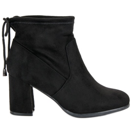 Čizme do gležnjača od antilopa na visoku petu crna