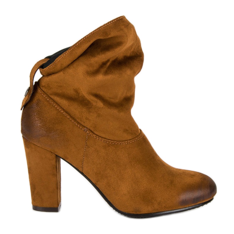 Gležnjače od antilopa na vinceza stupu smeđa