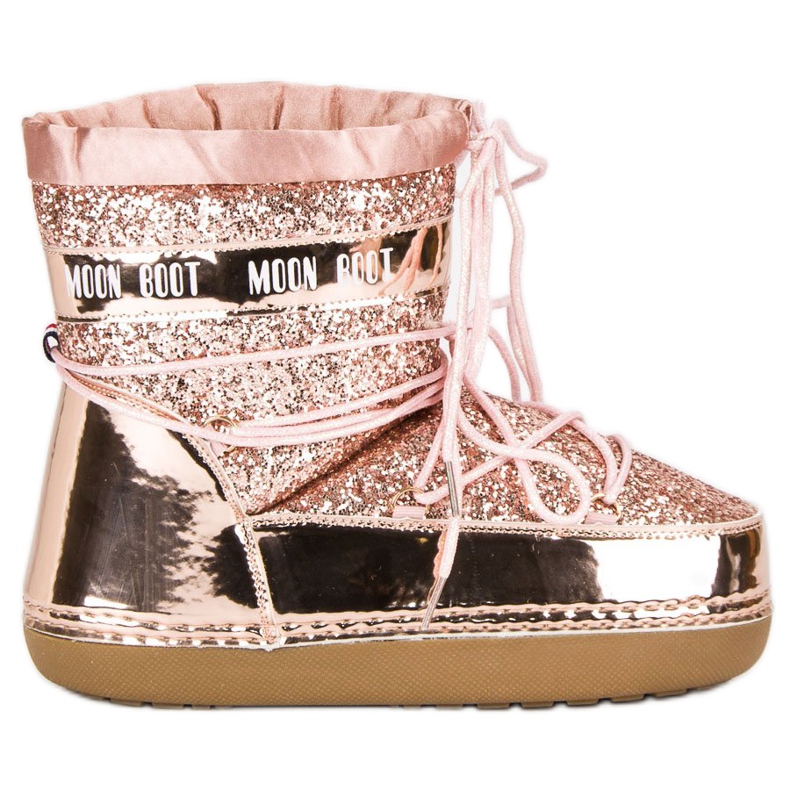 Modne ružičaste čizme za snijeg ružičasta