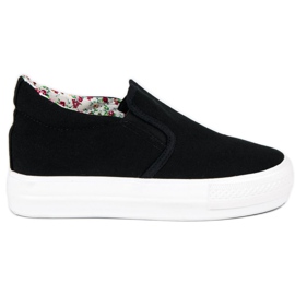 J. Star Crne tenisice na klinu crno