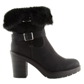 Crne polu čizme visoke pete T119 Crna