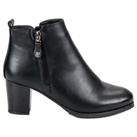 J. Star Klasične štikle crna