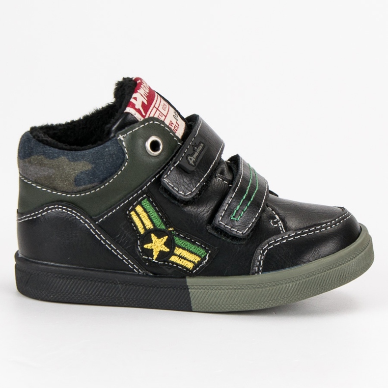 American Club Američki plijeni crno