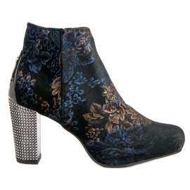 Elegantne čizme na postu višebojan