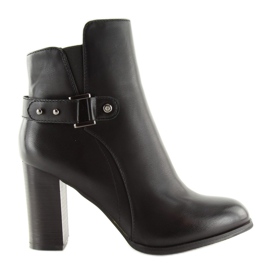 Crne štikle 3974 Crne crna