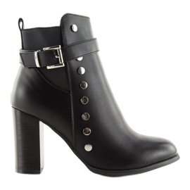 Crna 88073 Crne štikle crno