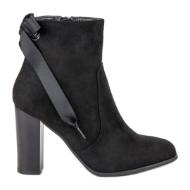 Super Mode Elegantne čizme na postu crna