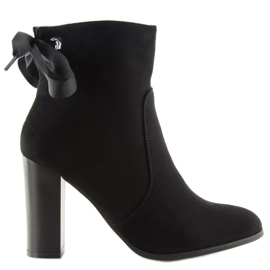 Crne štikle 1331 Crna