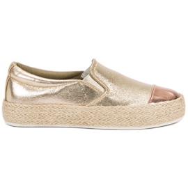 Modne zlatne tenisice zlatni