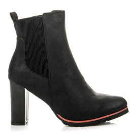 Vices Jesenske cipele s elastikom crna