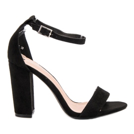 Ch. Creation Crne sandale na šanku crno