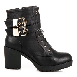 Udobne čizme s krznom crna