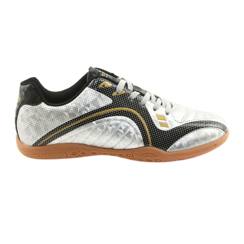 Sportska dvorana American Club u srebru srebro srebro