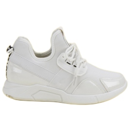 Bijele tenisice koje se klizaju bijela