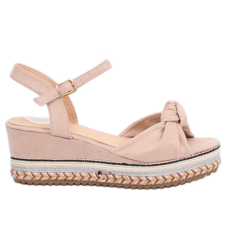 Bež sandale na klin petu B126 Bež