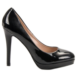 Small Swan Lakirane igle na platformi crna