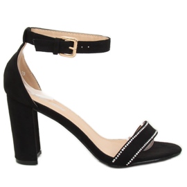 Crne sandale na postolju A8020 Black crna