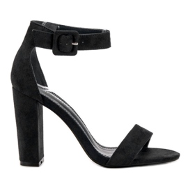 Goodin Sandale na šanku crna