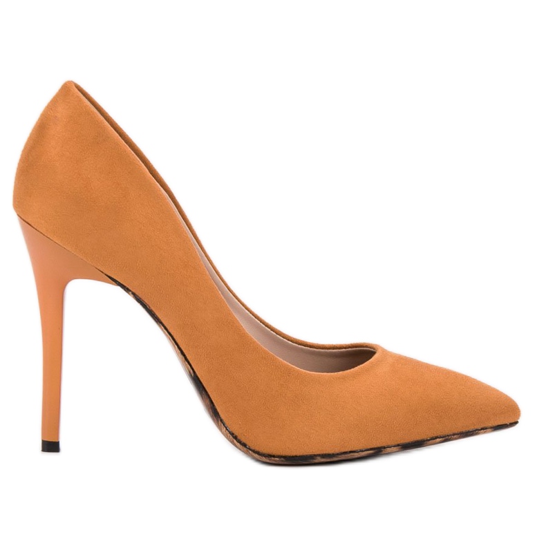 Erynn Crpke na pin naranča