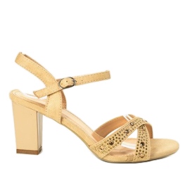 Bež sandale na visoku petu 62225