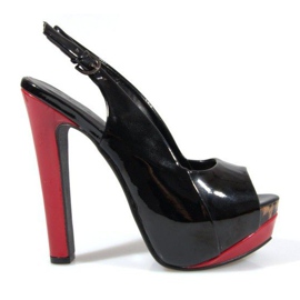 Sandale s crpkama na platformi A8030 Crna