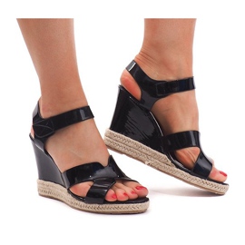 Sandale na klin 5H5670 Crna