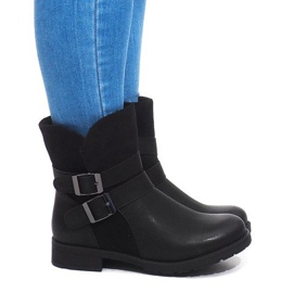Tople čizme s kopčom B0-178 Crna