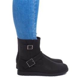 Tople čizme sa kopčom B9813 Crna
