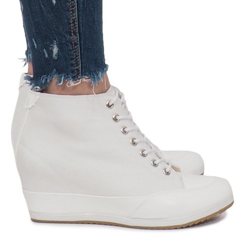 Bijele tenisice na klin kapucinski materijal bijela