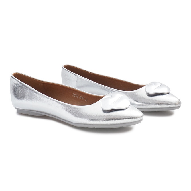 Srebrne balerine s ustima siva