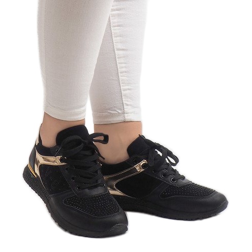 Crne trenerke LR88010 crno