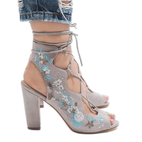 Sive otvorene čizme na postu 1610-223 siva