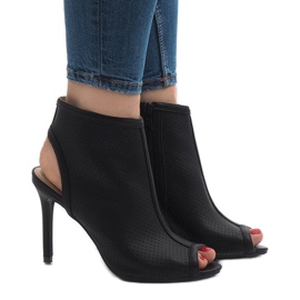 Crne gležnjače 1551-150 crna