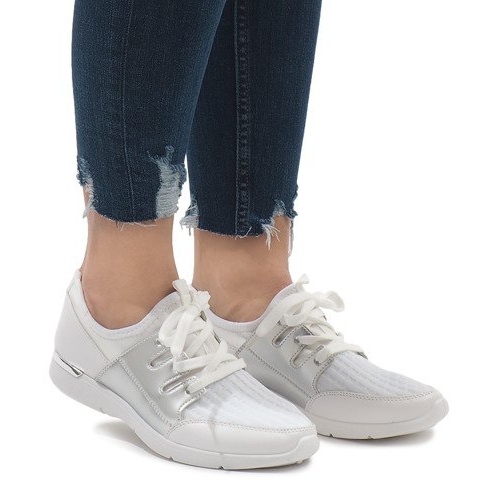 Modne bijele sportske cipele A281 bijela