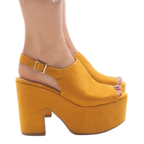 Žute sandale na masivnom bloku 8263CA žuta boja