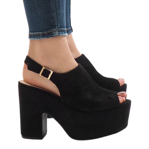 Crne sandale na masivnom bloku 8263CA crno
