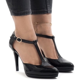 Crne crpke na stupu A509-22-2 crna