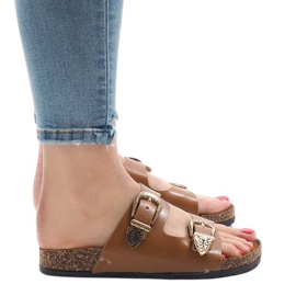 Kamile papuče s kopčama 7018-PL smeđa